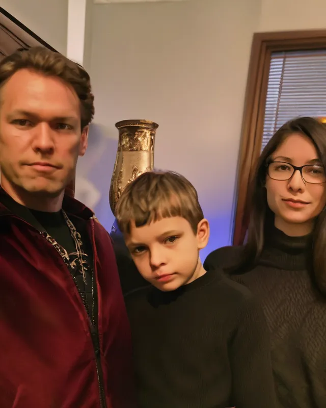 make my family look superrich technocratic hackers